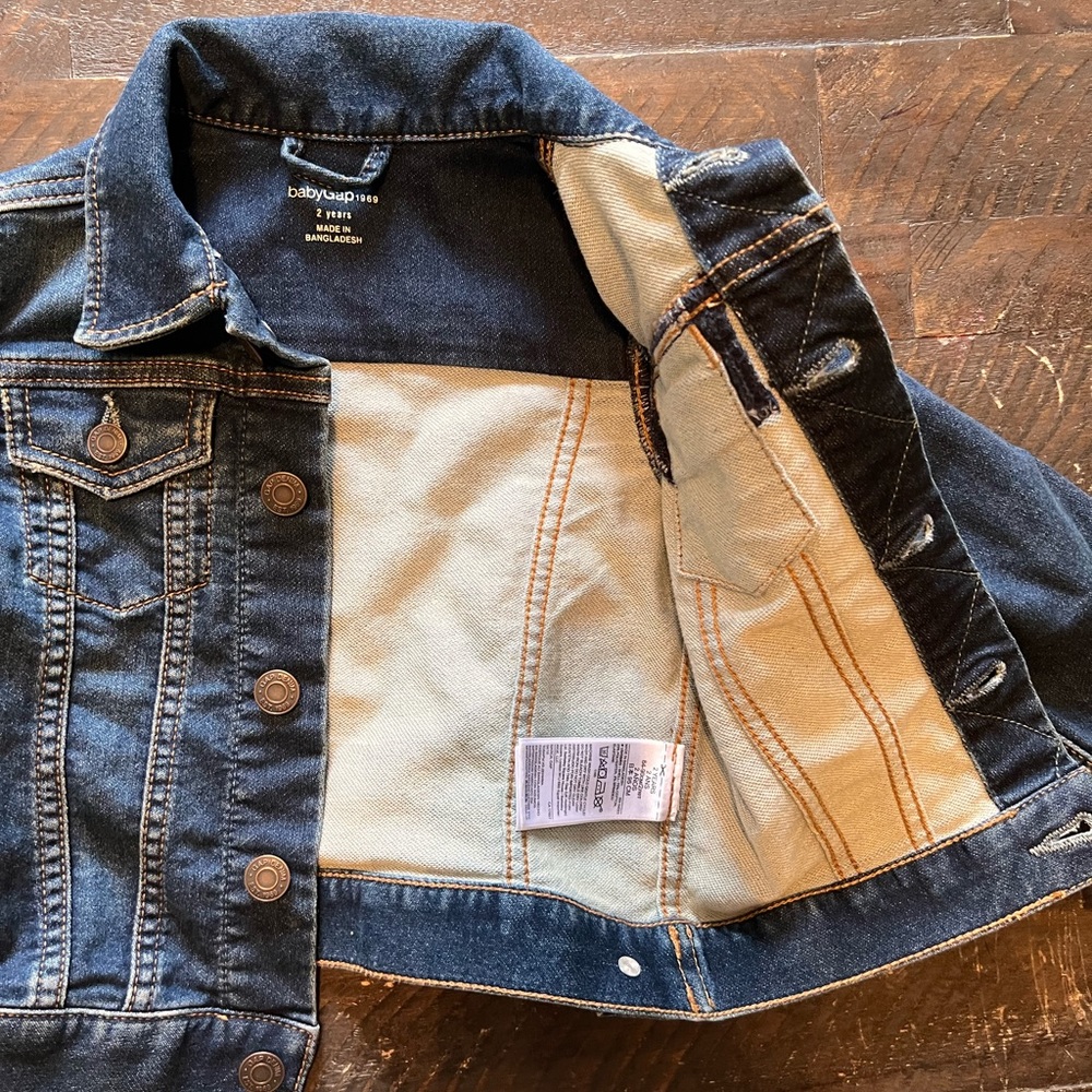 GAP Denim Jacket - Picture 2 of 3